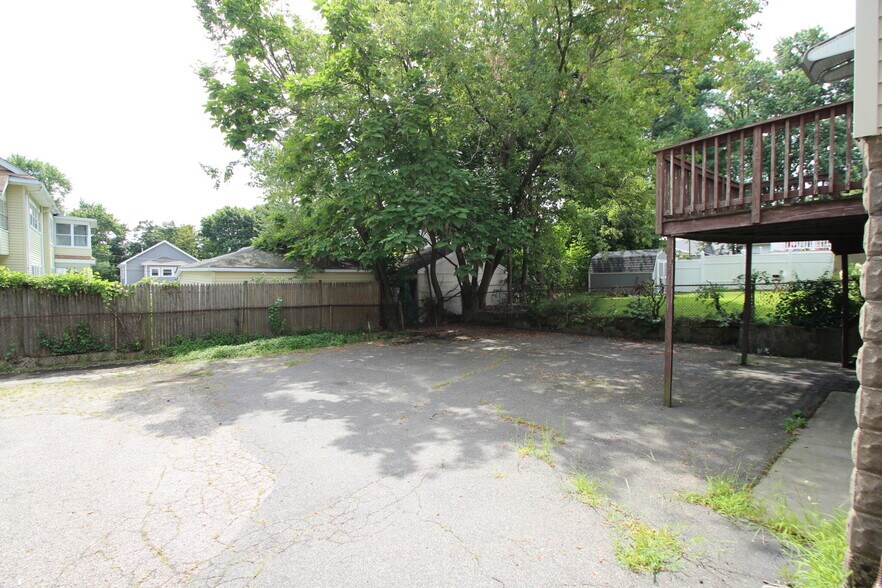 Primary Photo - 41 Chapman St