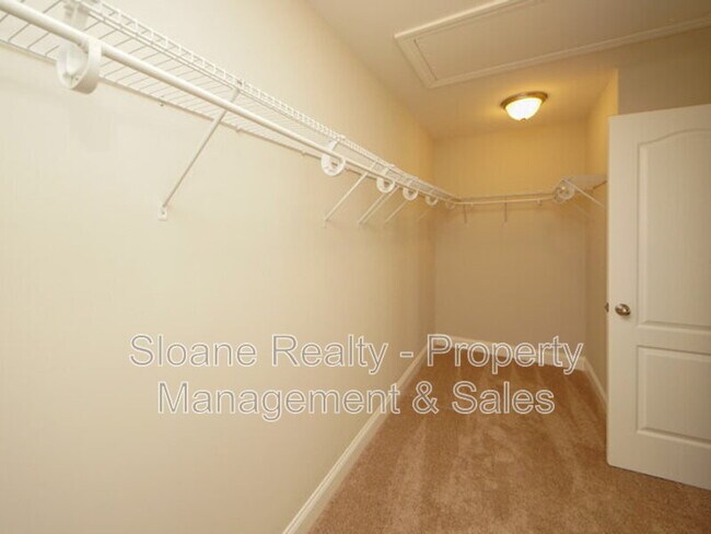 Building Photo - 4137 Rigsby Ln