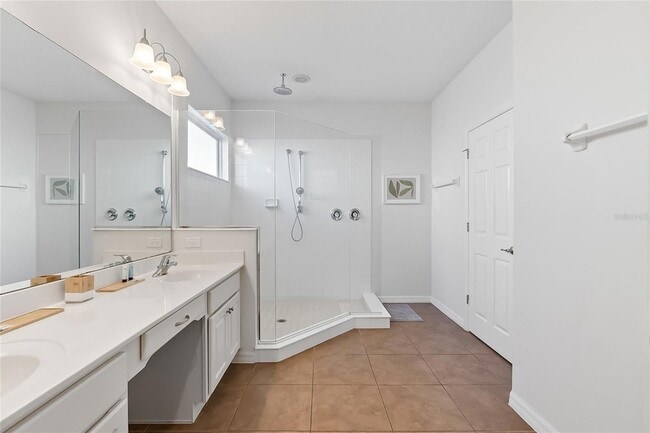 Building Photo - 4445 Shiva Loop