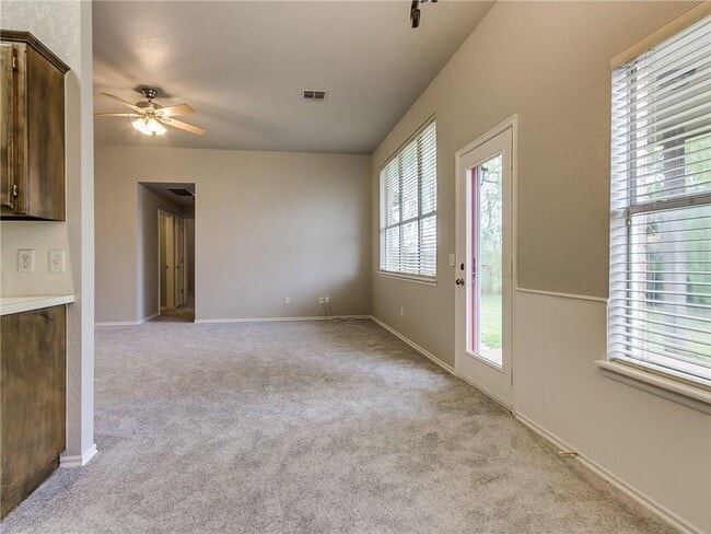 Building Photo - 16216 Seminole Dr