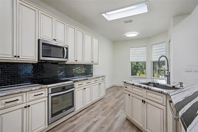 Building Photo - 337 Mohave Terrace