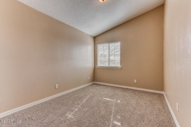 Building Photo - 628 Paseo Hermoso Dr
