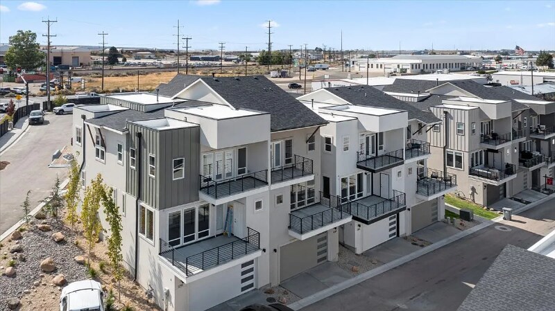 Building Photo - 1277 E Echelon Rdg Ln