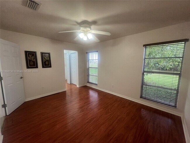 Building Photo - 26121 SW 130th Ave
