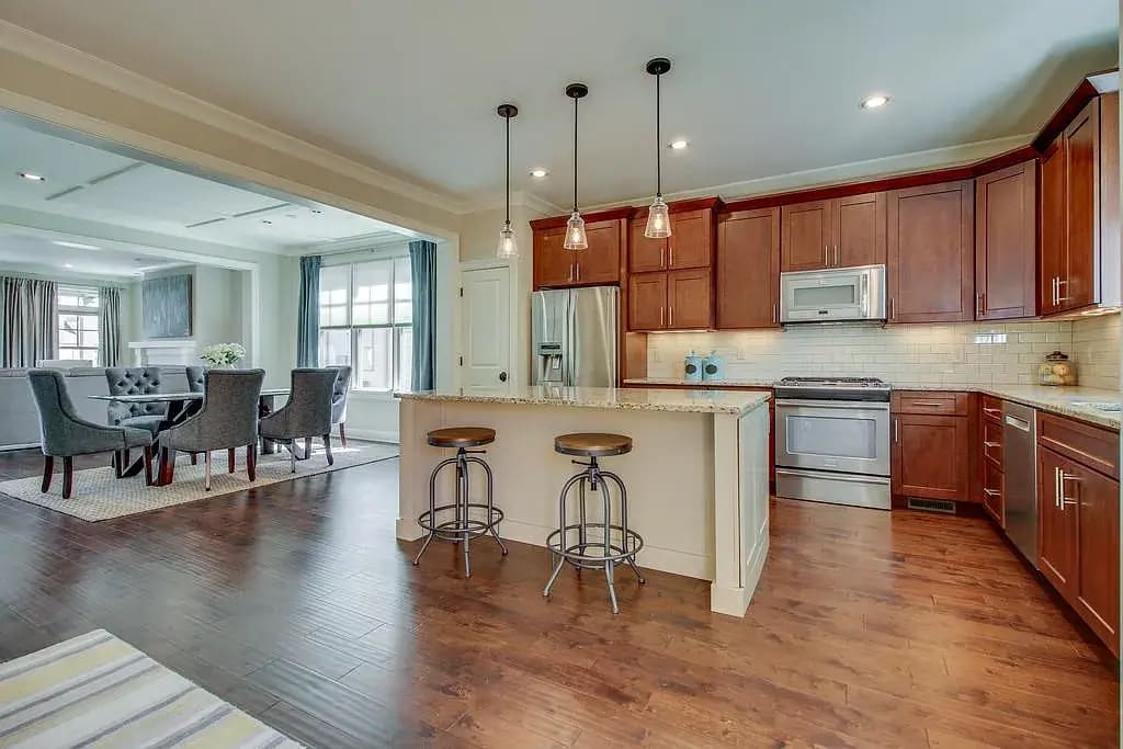 Kitchen Island - 823 Knox Ave