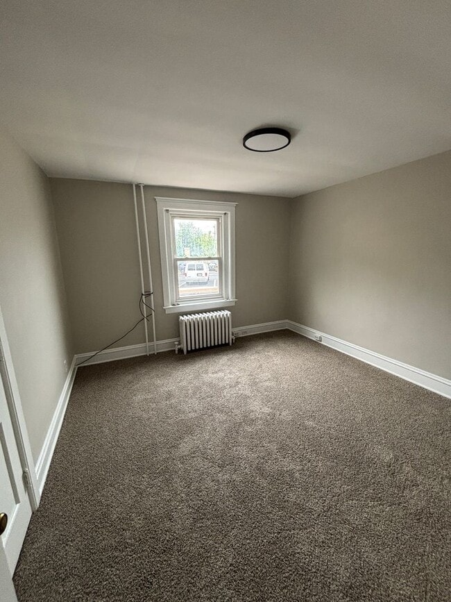 Building Photo - Charming 2-Bedroom Home with Bonus Room – ...