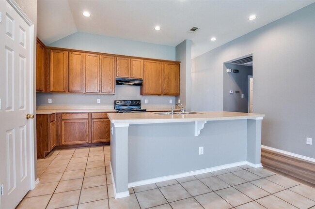 Building Photo - 7702 Decoy Dr