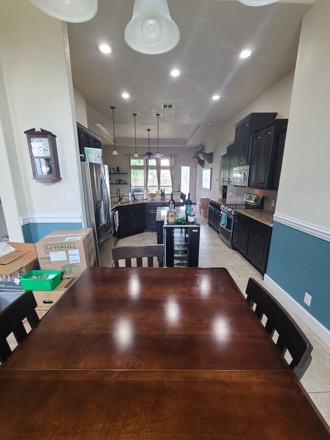 Building Photo - 15508 Fox Ln