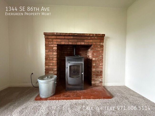 Building Photo - 1344 SE 86th Ave