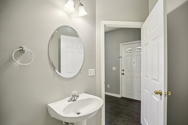 Building Photo - 7718 Porter House Dr