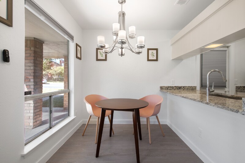 Building Photo - 10111 Golden Meadow Dr