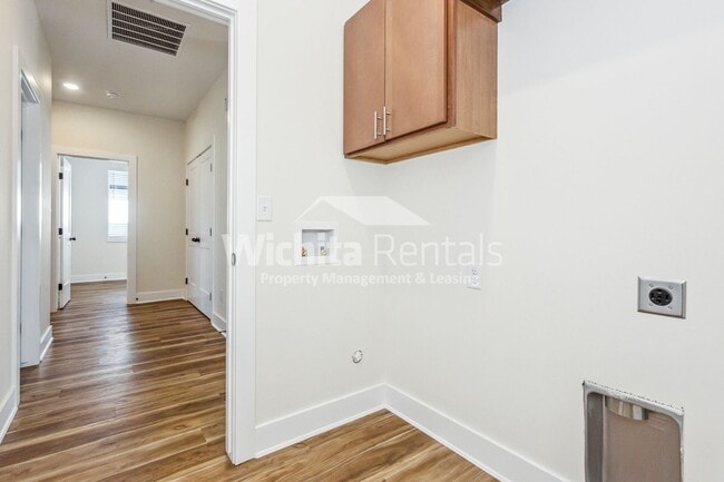 Building Photo - Brand new build - 3 bedroom 2 bath home in...