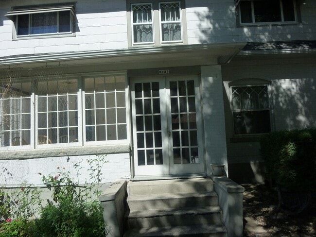 Building Photo - 2939 Newton St