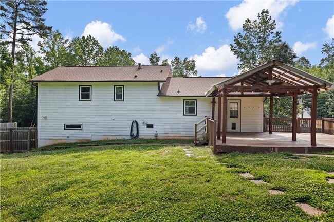 Building Photo - 387 Pine Acres Dr
