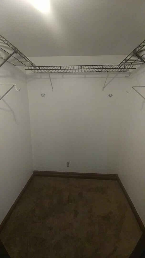 Building Photo - 708 DINWID