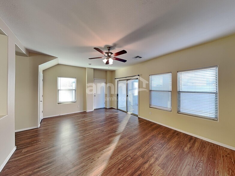 Building Photo - 17254 N 184th Dr