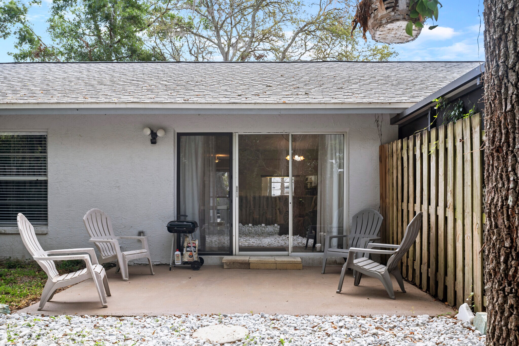 Backyard patio - 5014 Gainsville Dr