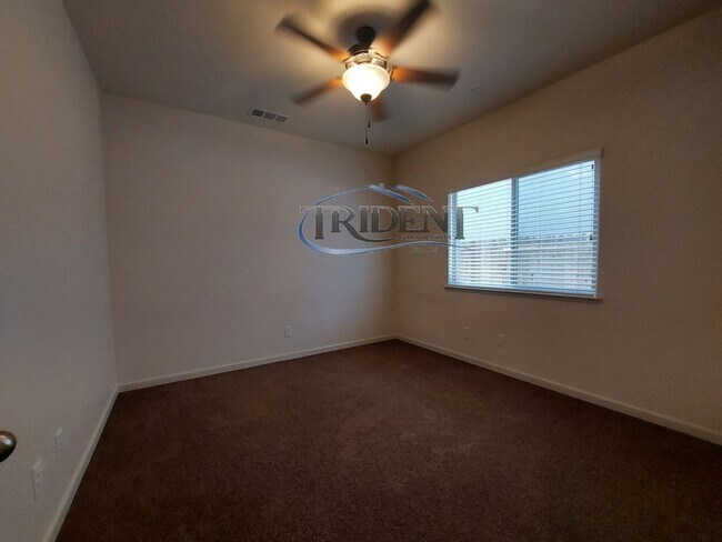 Building Photo - Lovley home in the Edgewater subdivision near Pow Mia Park