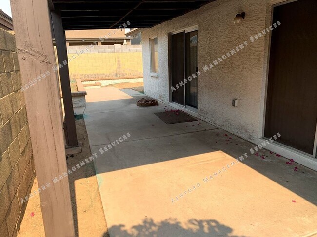 Building Photo - Charming 2 Bedroom, 2 Bathroom Home for Rent!