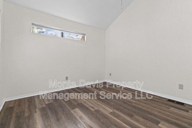 Building Photo - 1713 Cinnamon Path