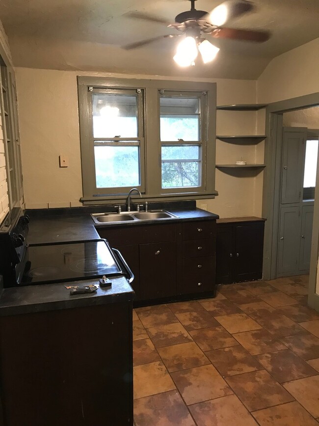 Building Photo - Updated Unique Charming Home! Next to Augu...