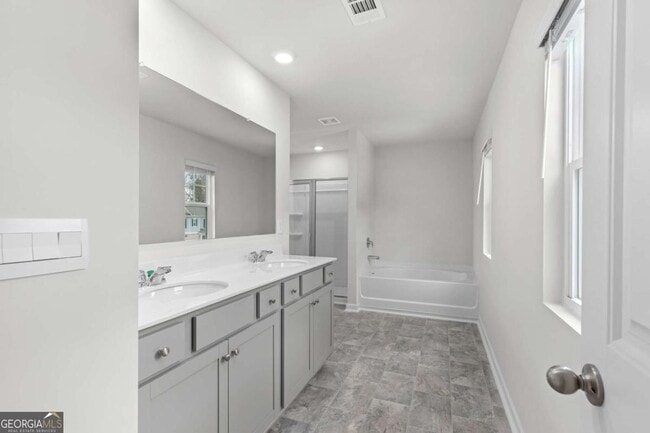 Building Photo - 5370 Swan Ln