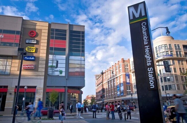 Building Photo - 3215 11th St NW