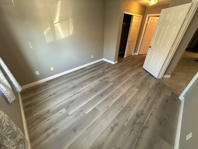 Building Photo - COMPLETED REMODELED 3 BEDROOM, SINGLE STOR...