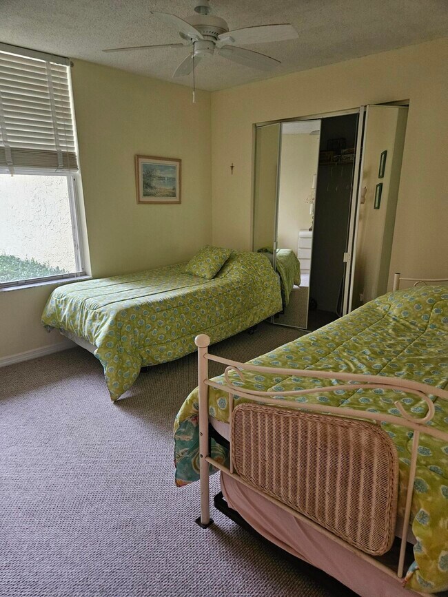 Building Photo - 404 Mainsail Cir