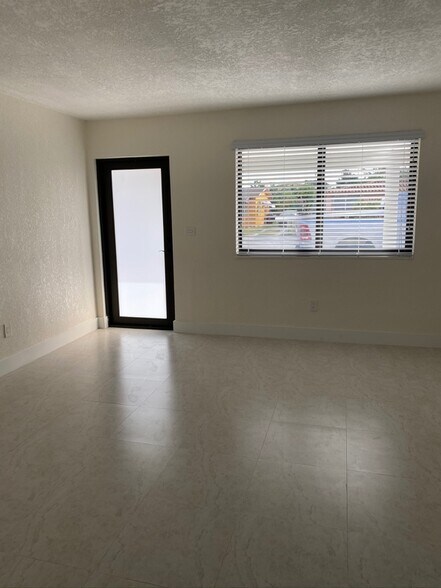 Building Photo - 1331 W 33rd St