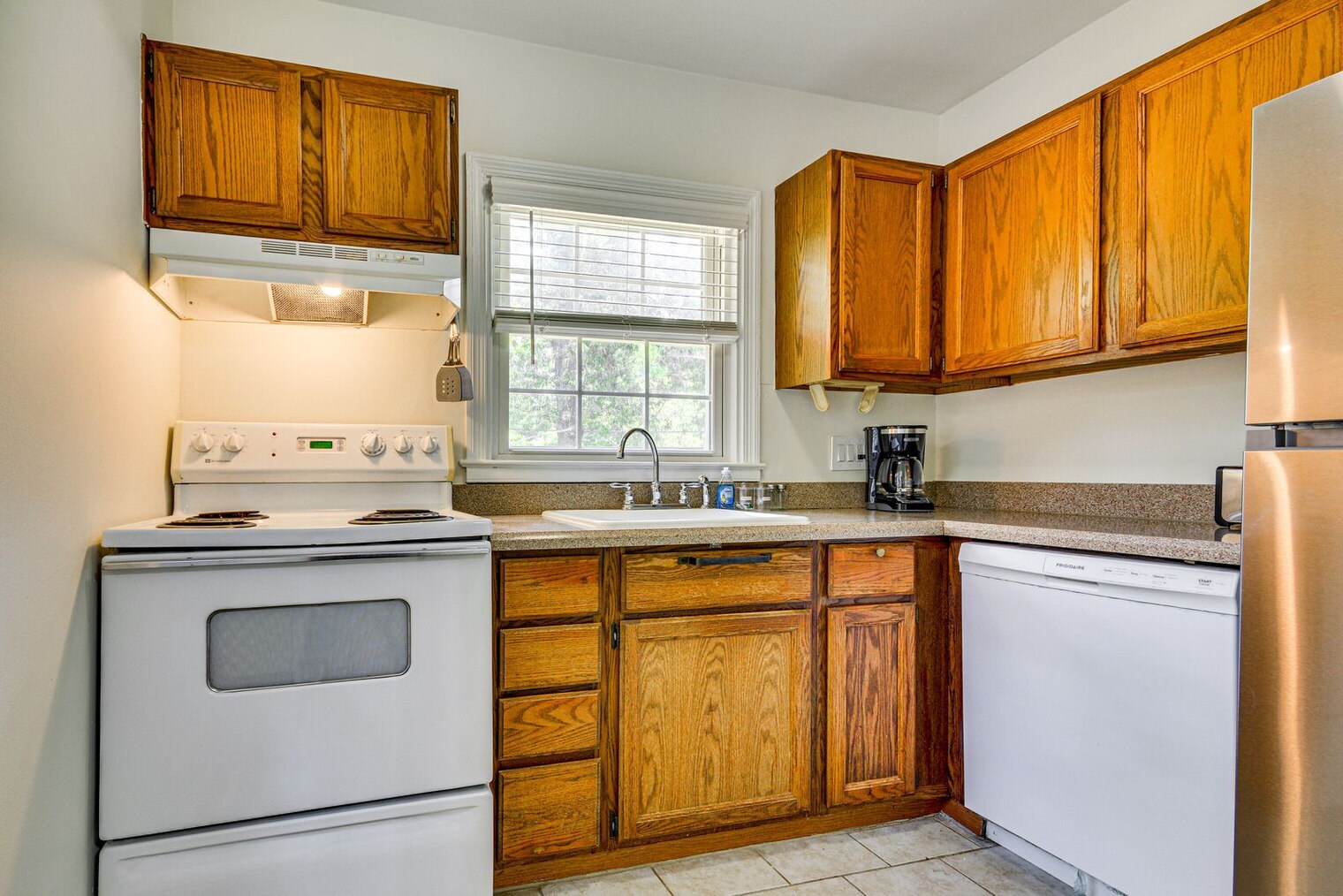 Building Photo - 1216 Pamlico Dr
