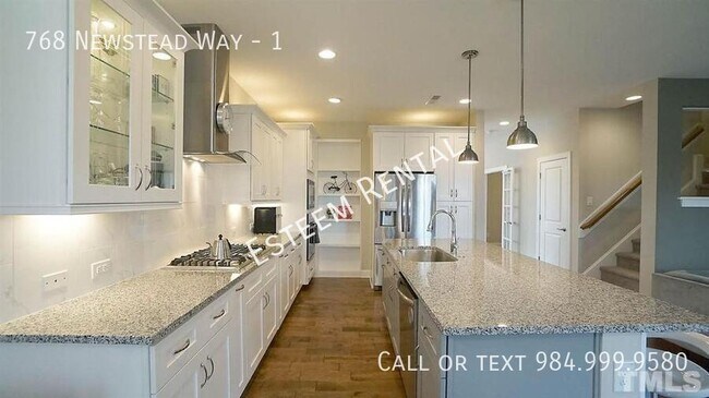 Building Photo - 768 Newstead Way