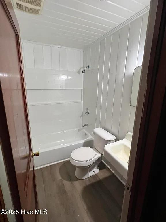 Building Photo - 1408 N Independence St