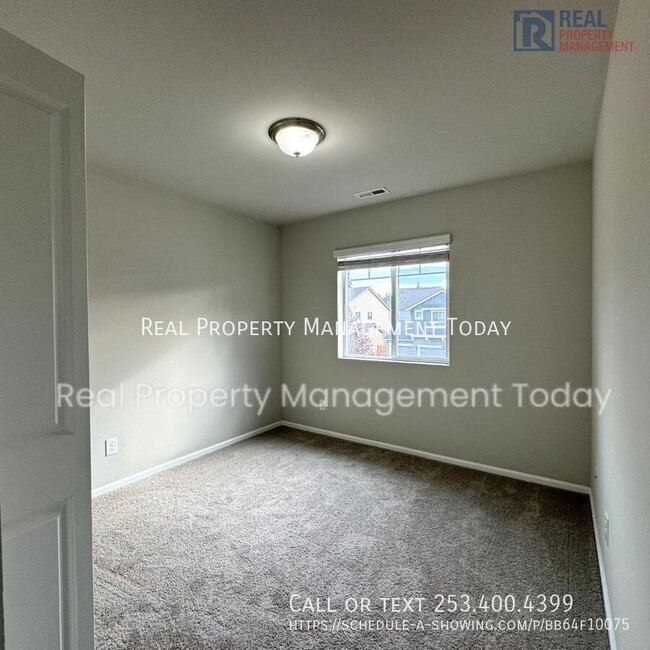 Building Photo - $300.00 MOVE IN SPECIAL!! Beautiful 5 Bedr...