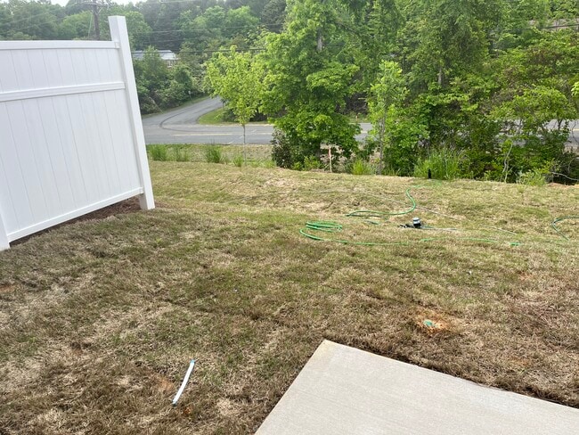 Building Photo - 2336 Belterra Dr