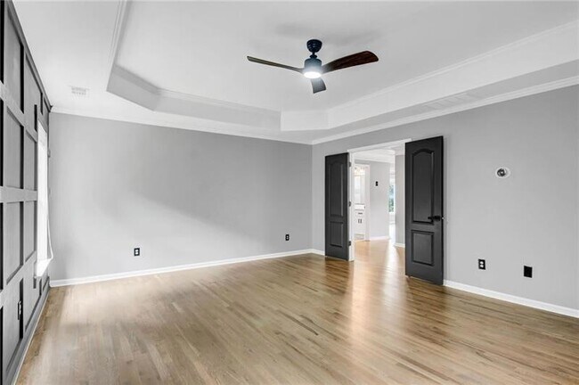 Building Photo - 3355 E Gate Dr