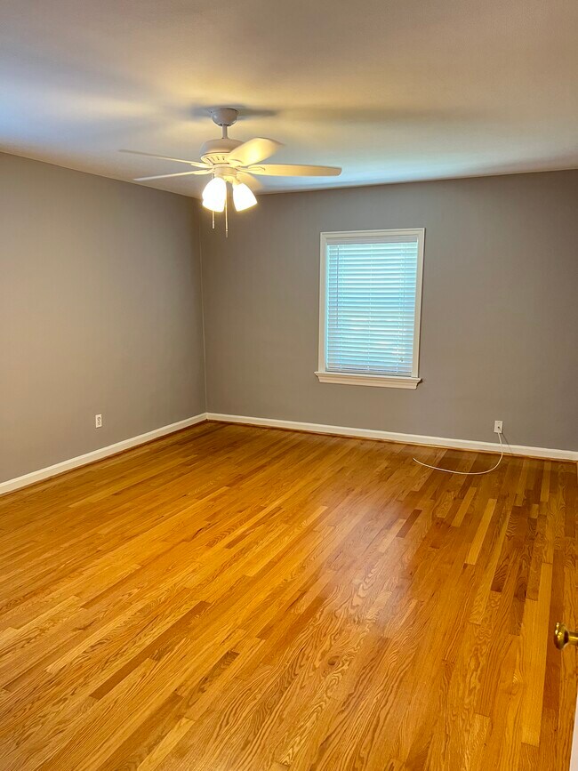 Building Photo - 7449 Delmar Blvd