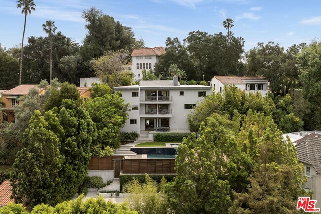 Building Photo - 2035 De Mille Dr
