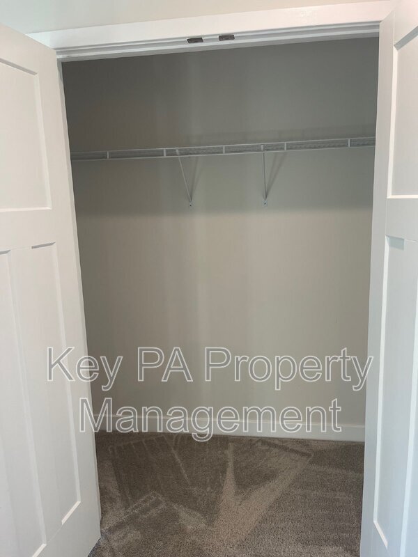 Building Photo - 205 Hibiscus Way