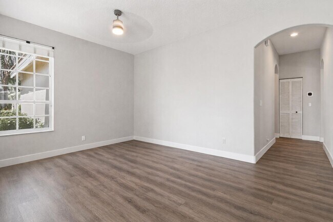 Building Photo - 4166 Wellington Shores Dr