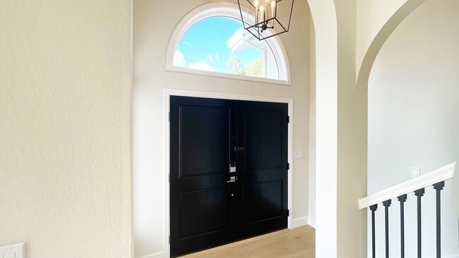 Building Photo - 1911 Easton Dr