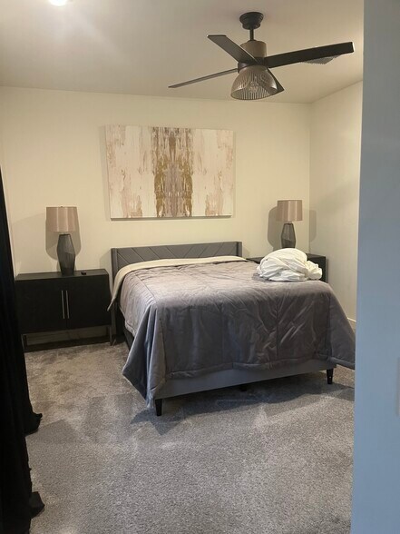 Building Photo - 2764 E Sequoia Dr