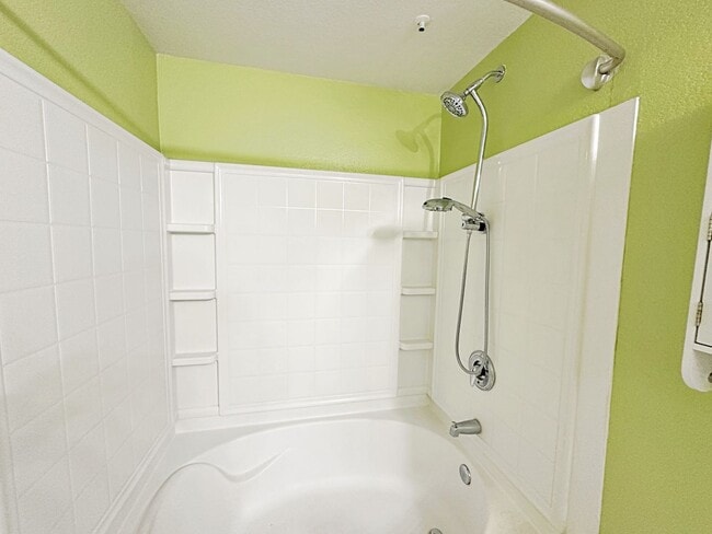 Building Photo - 3 BEDROOM CONDO IN  GUARD GATED COMMUNITY