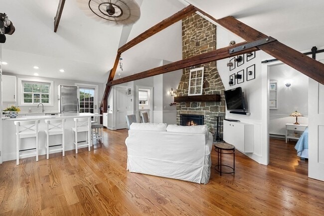 Building Photo - 46 Granite St