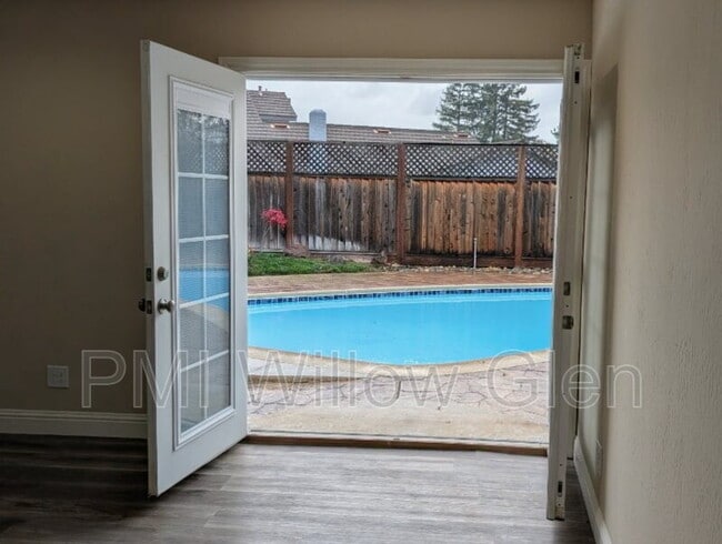 Building Photo - 355 Curie Dr