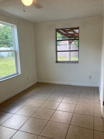 Building Photo - 6733 Lodge Ave