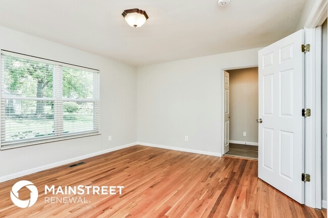 Building Photo - 14290 Mondoubleau Lane