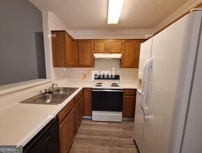 Building Photo - 2055 Pine Cone Dr SW