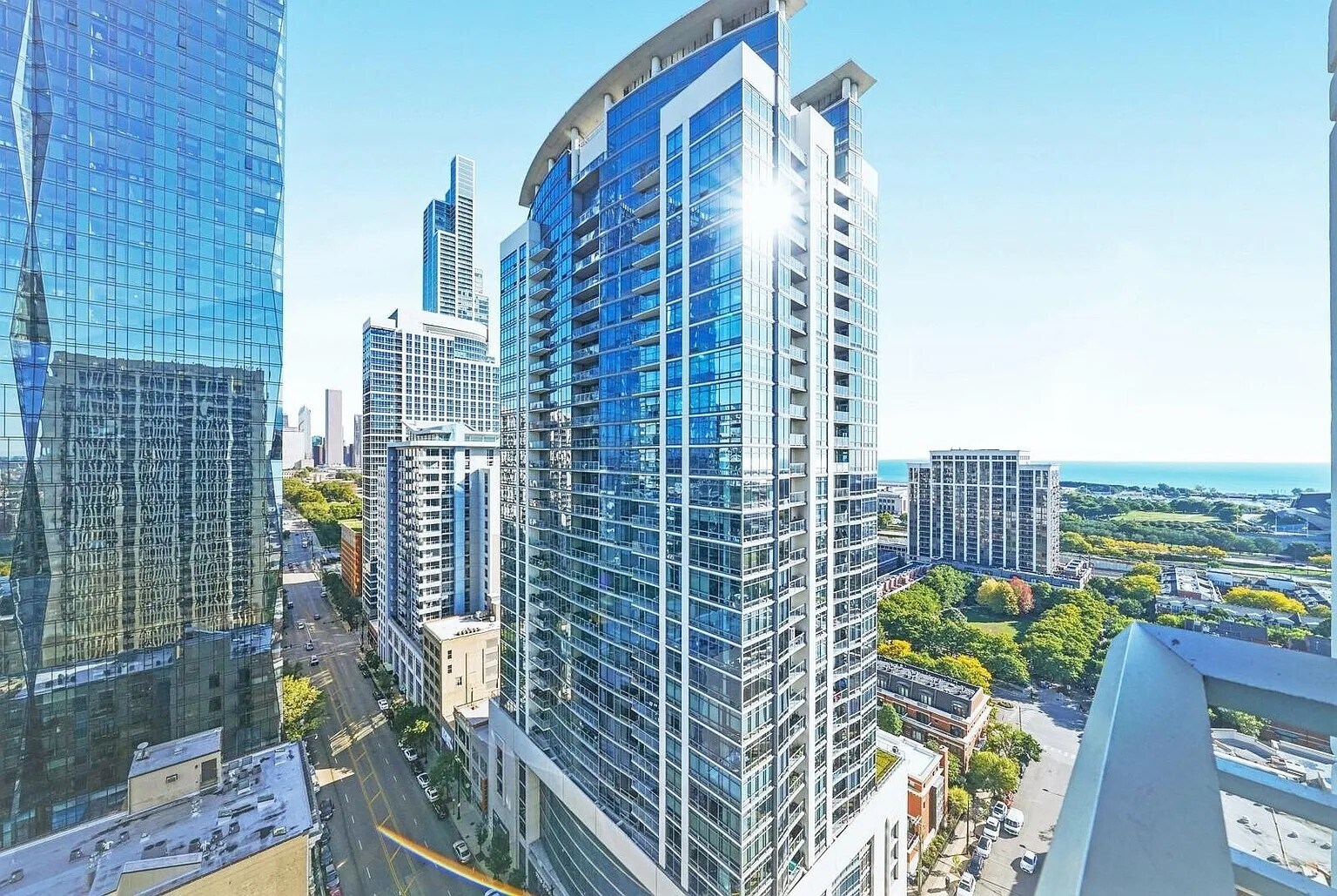 Northeast view - 1400 S Michigan Ave