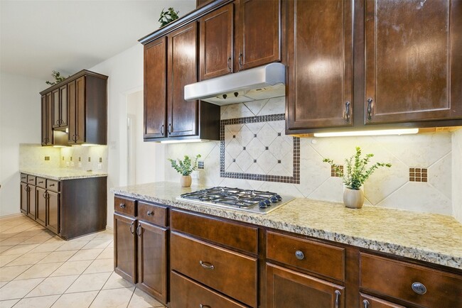 Building Photo - 19014 Ridge Cove Ln